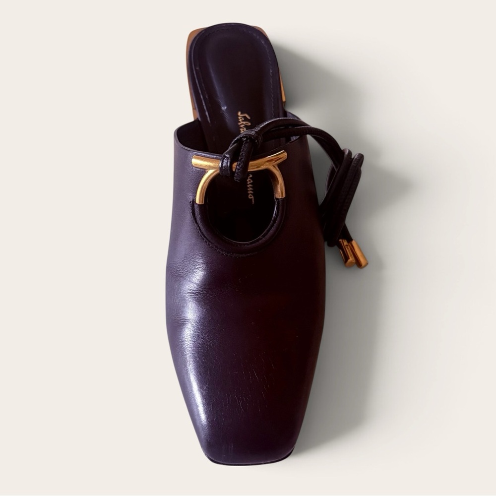 Salvatore Ferragamo Black Leather Lace-Up Mules Brushed Gold Heel - Picture 2 of 8